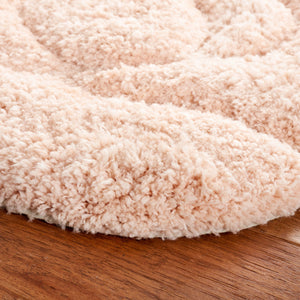 Safavieh Novelty Hand Tufted Area Rug - Exquisite Floral Design, Plush Comfort, Ideal For Cozy Home Decor Blush ,Pink 80% Polyester And 20% Cotton Nov903u-3r