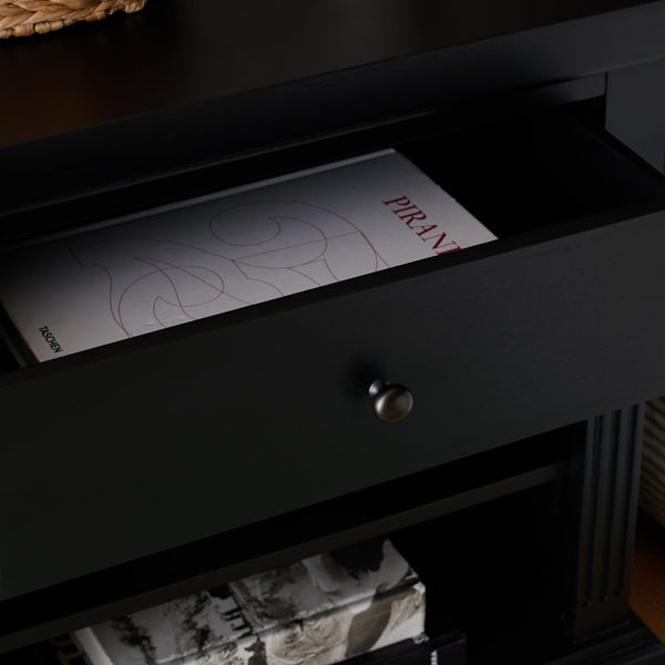 Safavieh Ahasu Nightstand - Elegant Acacia Craftsmanship With Spacious Storage For A Serene Bedroom Ambiance Black Accacia,Mdf,Veneer,Plywood Nst2403b