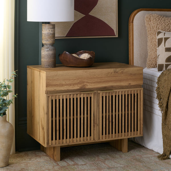 Safavieh Quaid 1 Drawer 2 Door Nightstand In Elegant Walnut Finish For Stylish Bedroom Storage Solutions Oak ,Brass Pb ,Mdf Nst3104c