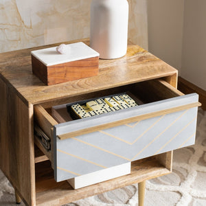 Safavieh Leni Modern Nightstand With Brass Accents – Artisanal Mango Wood, Chic Storage & Stylish Design NST9003A