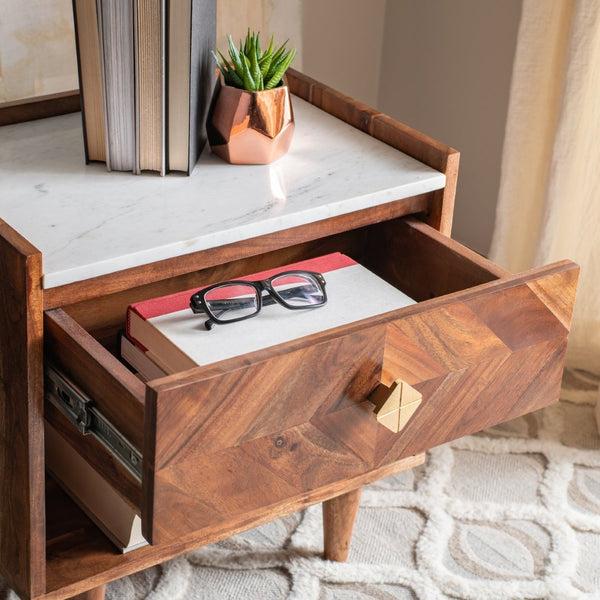 Safavieh Tahseen Parquet Nightstand - Luxurious Acacia Wood Design With Faux Marble Top And Gold Accents Natural NST9004A