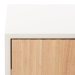 Safavieh Grayden Modern 1-Drawer Nightstand With Artisan Carved Design, Open Shelf & Durable Mixed Wood Construction White Body / Natural Front Drawer NST9203A