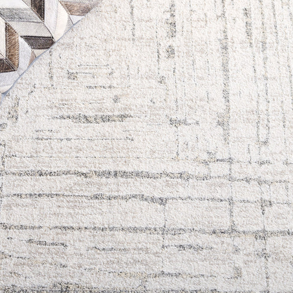 Safavieh Northport Elegant Area Rug Runner - Soft, Durable Power Loomed Design For Modern Home Décor Ivory ,Grey 55% Polyester,45% Polypropylene Ntp404a-5