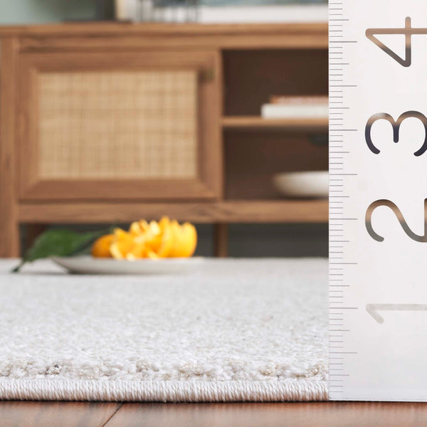 Safavieh Northport Elegant Runner Rug For Hallways - Modern Design In Neutral Tones, Perfect For Any Space Ivory ,Beige 55% Polyester,45% Polypropylene Ntp406a-5