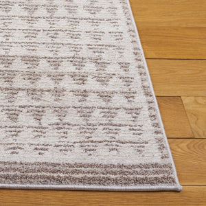 Safavieh Northport Exquisite Area Rug Runner - Modern Elegance For Hallways & Narrow Spaces, Crafted In Turkey Ivory ,Beige 55% Polyester,45% Polypropylene Ntp416a-5