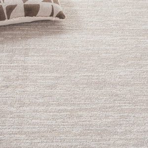 Safavieh Northport Elegant Turkish Area Rug With Luxurious Pile Height For Modern Home Decor Upgrade Ivory ,Grey 55% Polyester,45% Polypropylene Ntp428a-8