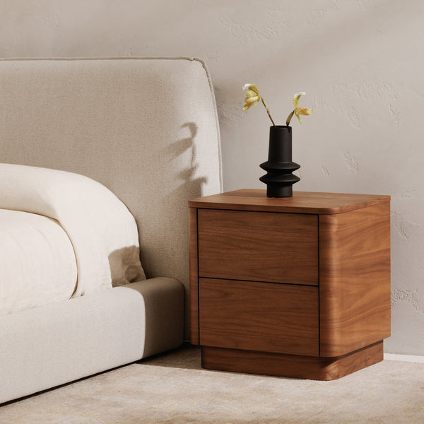 Moe's Home Zeppelin Bed - 70s Inspired Low-slung Design With Floating Base And Plush Foam Headboard Comfort White Upholstery, 97% Polyester,3% Linen,Wood Frame, Plywood Oa-1005-29-0