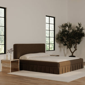 Moe's Home Maren Bed: Elegant Upholstered Design With Vintage Finesse, Soft Curves, And Supportive Slats Brown Upholstery, 100% Polyester,Plywood Frame Oa-1016-03-0