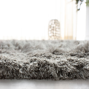 Safavieh Ocean Hand-tufted Shag Rug - Luxurious Ivory Comfort With 2.5-inch Pile Height For Elegant Spaces Light Grey Polyester And Cotton Ocg101f-3