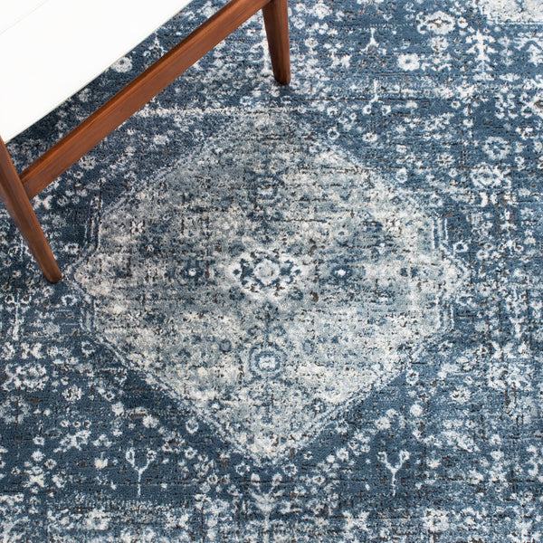 Safavieh Oregon Traditional Area Rug - Timeless Elegance With Intricate Patterns For Classic Home Décor Navy ,Ivory 80% Polypropylene,20% Polyester Ore858n-6