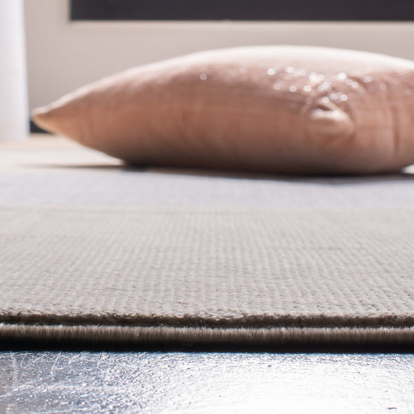 Safavieh Orwell 302 Power Loomed Contemporary Rug Ivory / Taupe ORW302A-9SQ