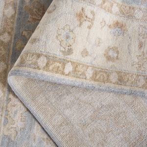 Safavieh Oushak Hand-knotted Area Rug – Exquisite Floral Motifs In Soft Hues For Timeless Elegance & Comfort Light Blue ,Beige 80% Wool,20% Cotton Osh655m-9