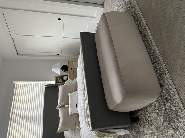 Safavieh Whitley Elegant Rectangular Ottoman - Stylish Velvet Upholstery With Solid Wood Frame For Your Home Greige Solid Wood,Plywood ,Velvet,Ca Foam Ott1301a