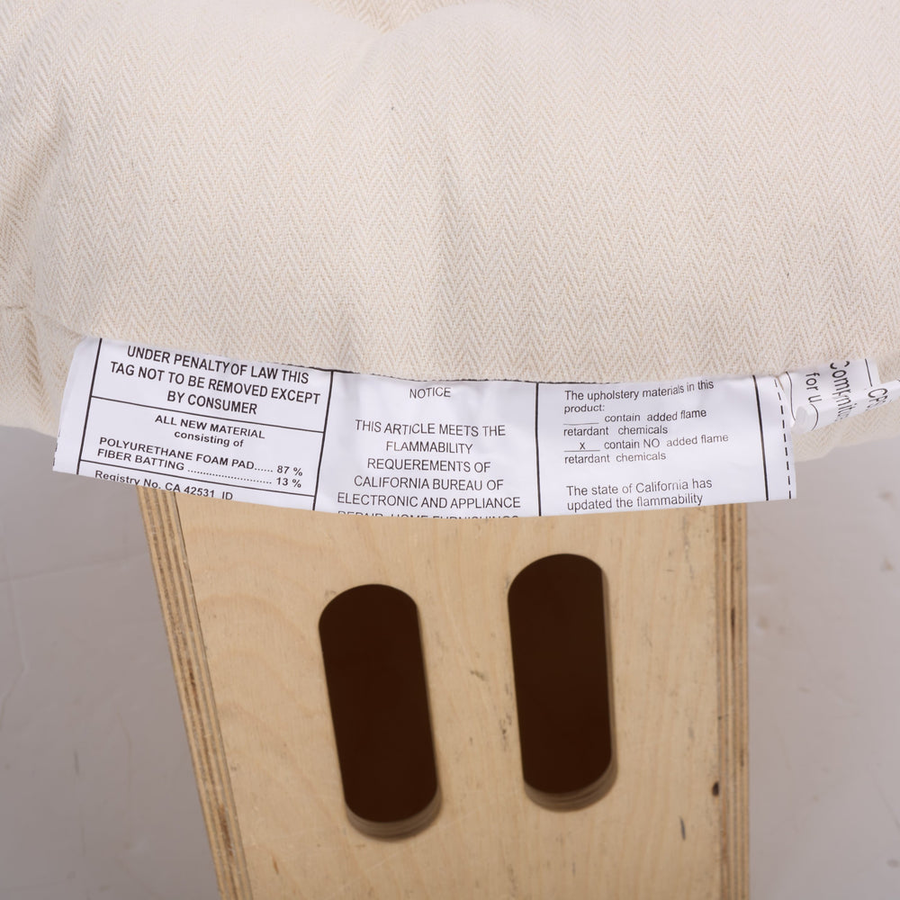 Safavieh Bori Round Ottoman With Cushion - Natural & White Accent, Lightweight Design For Stylish Living Spaces Natural ,White Leles,Rattan ,Fabric ,Foam Ott6503a