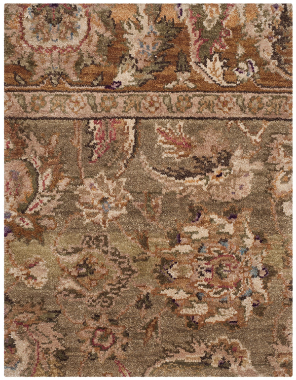 Safavieh Old World Elegant Wool Area Rug - Timeless Design For Luxurious Living Spaces And Classic Decor Light Green ,Gold 100% Wool Pile Ow115c-cnr