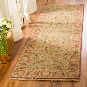 Safavieh Old World Elegant Wool Area Rug - Timeless Design For Luxurious Living Spaces And Classic Decor Light Green ,Rust 100% Wool Pile Ow115e-cnr