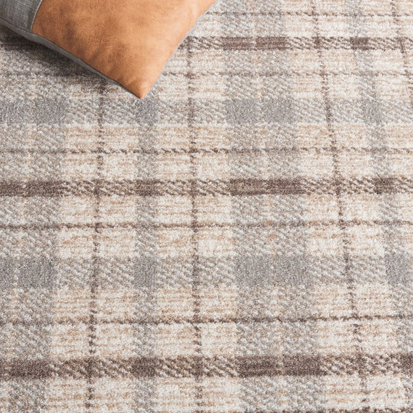 Safavieh Oxford Plaids Power Loomed Polyester Runner Rug for Entryways in Tonal Grey Grey / Beige 9' x 12' OXP304G-9