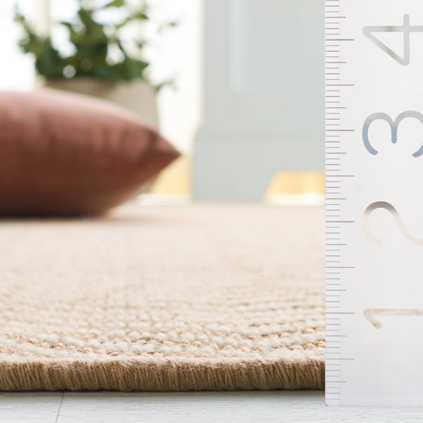 Safavieh Palm Beach 330C Maize Ivory Textured Sisal-Wool Low-Profile Rug — Durable Scandinavian Chevron Look For High-Traffic Spaces 4'-0" x 6'-0" PAB330C-4
