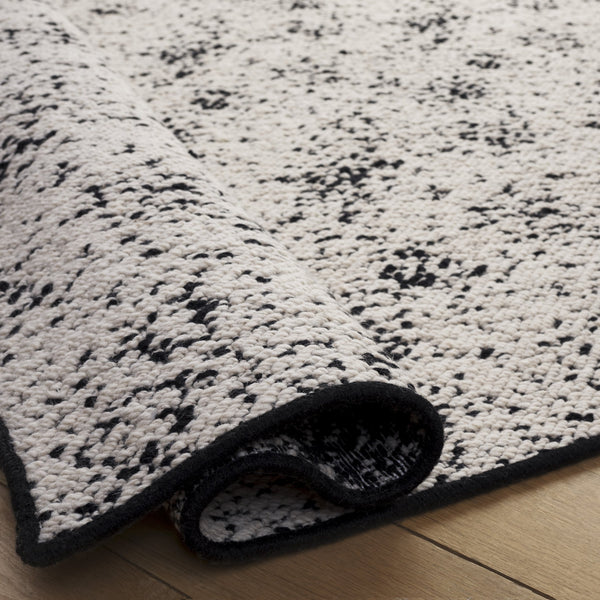 Safavieh Palm Wool Area Rug Ivory And Black Abstract Modern Design — Low-Profile Power-Loomed Elegance 6'-0" x 9'-0" PAB621Z-6