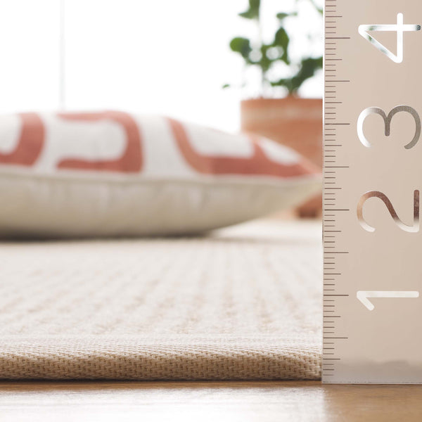 Safavieh Palm Beach Area Rug - Luxurious Wool & Sisal Blend, Timeless Design For Elegant Living Spaces Ivory Wool & Sisal Pab626a-6