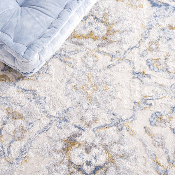 Safavieh Palma Traditional Hallway Runner Polypropylene Low Pile Entryway Rug in Neutral Tones Beige / Light Blue 6'-0" x 8'-0" PAM336A-68