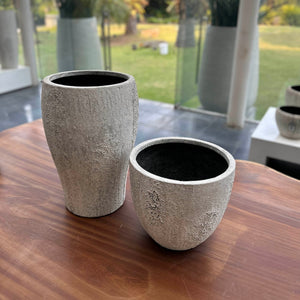 Lh Imports Uxmal Large Pot - Elegant Antique Design To Elevate Your Home Decor And Enhance Any Space White Oyster Concrete Pat036l-aw