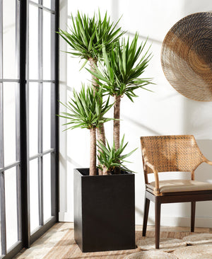 Safavieh KENDRI Modern Black Stone Planter - Cubist Design for Outdoor Patios & Stylish Landscapes, 24" High PAT1521A