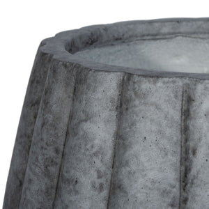 Safavieh KASTON Dark Grey Planter - Modern Textured Design for Outdoor Spaces, Perfect for Medium Plants PAT1522A