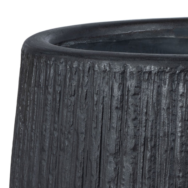 Safavieh FRANCIA Planter - Durable Concrete Vessel with Bark-Like Texture for Timeless Outdoor Elegance Black PAT1523A