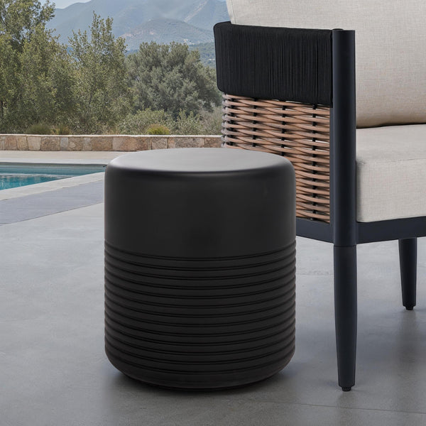 Safavieh Astrid Side Table – Elevate Your Outdoor Space With Sophisticated Ficonstone Design And Durability Black  Pat1537a