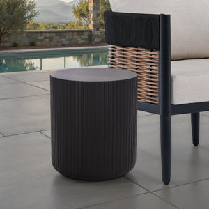 Safavieh Napa Side Table – Elegant Ficonstone Outdoor Furniture For Stylish And Durable Patio Living Spaces Black  Pat1539a