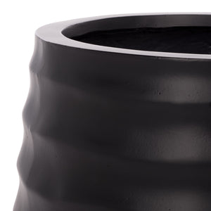 Safavieh Marta Planter Pot - Elegant Black Ficonstone Design For Gardens And Patios, Timeless Appeal Black Ficonstone Pat1542a