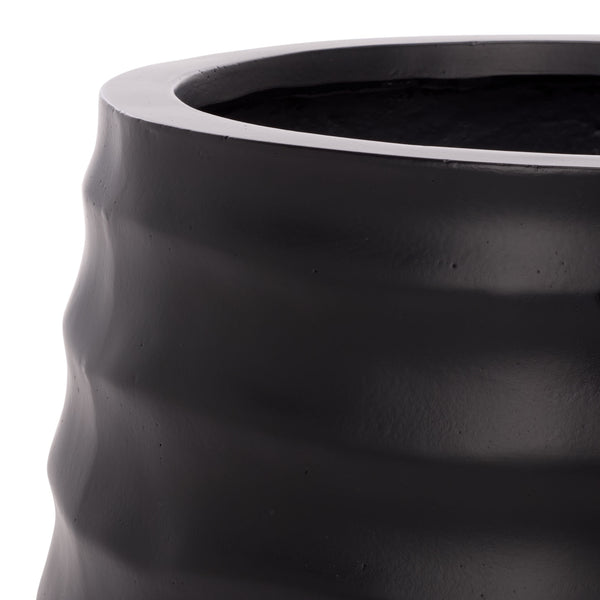 Safavieh Marta Planter Pot - Elegant Black Ficonstone Design For Gardens And Patios, Timeless Appeal Black Ficonstone Pat1542a