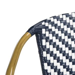 Safavieh DANDRA Elegant Herringbone Rattan Settee – Stylish Outdoor Seating for Patios and Sunrooms Navy / White PAT4016A