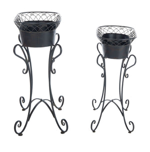 Safavieh HENDRICK Planters - Timeless French Provencal Design for Elegant Outdoor Spaces and Gardens Black Rust / - PAT5026B