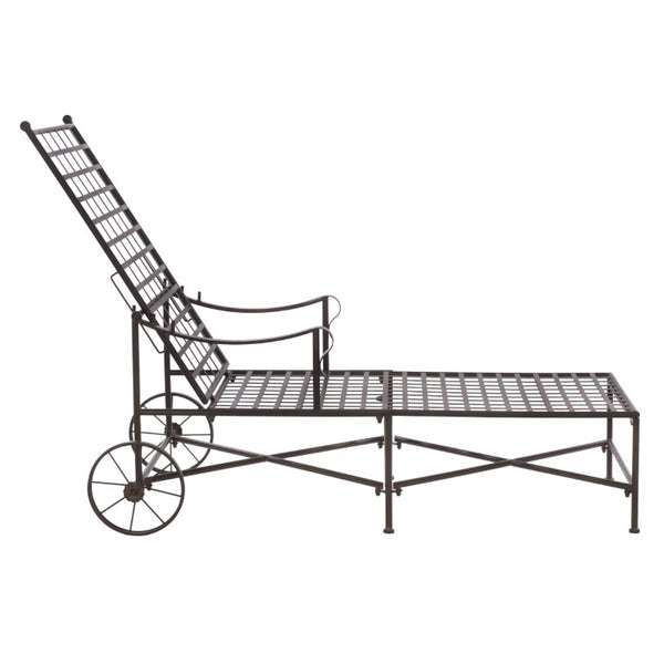 Safavieh Caledonia Outdoor Metal Chaise Lounge Antique White Powder Coat Patio Resort Style Brown PAT5052B
