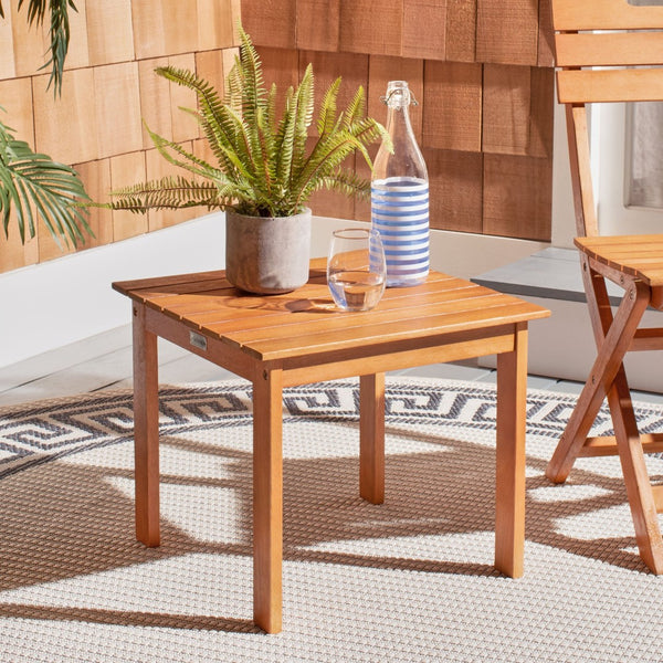 Safavieh RANDOR Outdoor Eucalyptus End Table - Elegant Natural Finish for Patios, Decks & Poolside Relaxation PAT7059A