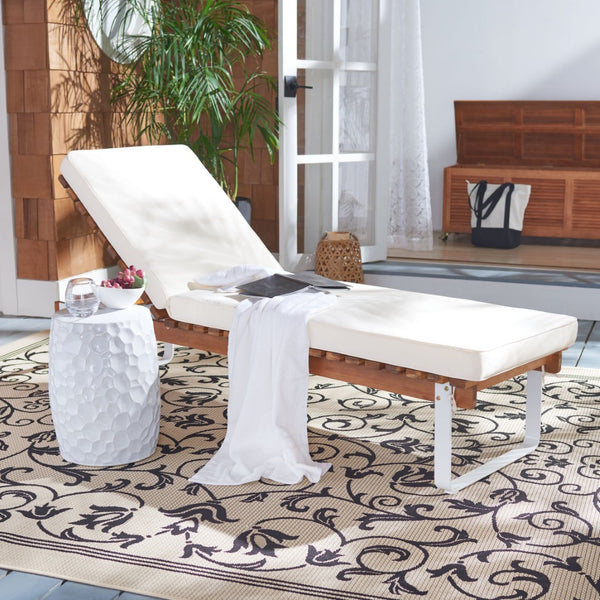 Safavieh NUCA Elegant Sunlounger - Natural Acacia Wood Frame with Plush White Cushion for Ultimate Comfort PAT7084A