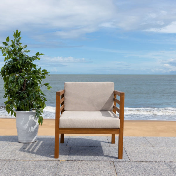 Safavieh KINNELL Outdoor Armchair - Stylish Wood Frame with Plush Cushions for Ultimate Comfort & Durability Natural / Light Grey PAT7301E