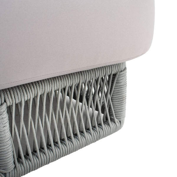 Safavieh GILLIAN Coastal Daybed with Woven Rope Accents for Relaxing Outdoor Lounging by the Pool or Patio Grey / Grey PAT7527C