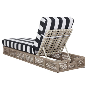 Safavieh Gillian Sunlounger – Coastal Style Outdoor Daybed With Woven Rope And Cushion For Relaxation Bliss Heather Tan ,Navy Striped Steel,Rope Pat7527f