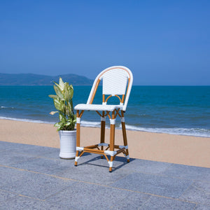 Safavieh CALIFORNIA Counter Stool - Stylish Outdoor Dining Chair with Ergonomic Design for All-Weather Use White PAT7532C
