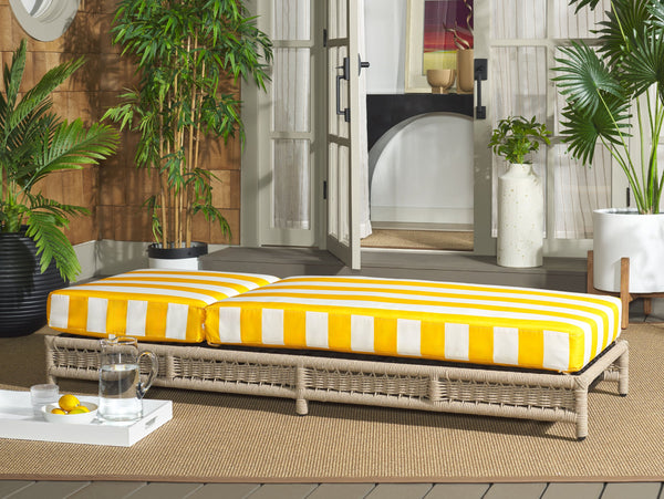 Safavieh Callan Lounger - Stylish Outdoor Chair For Patio & Garden, Comfortable Metal Frame And Chic Design Heather Tan ,Yellow Stripe Metal,Rope,Fabric,Foam Pat7547y