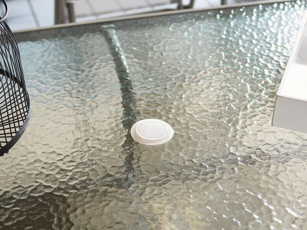 Safavieh LAURENTI Dining Set with Umbrella - Stylish Grey Outdoor Furniture for Relaxed Al Fresco Dining PAT9037A