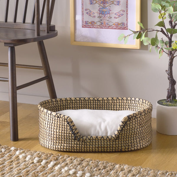Safavieh SARGE Pet Bed with Cushion - Cozy, Stylish Beige Seagrass Design for Cats & Small Dogs Comfort PET1802A
