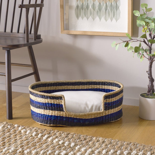 Safavieh ELYON Cozy Pet Bed & Cushion in Beige/Natural - Stylish, Durable, Easy Care for Your Furry Friend! PET1803A