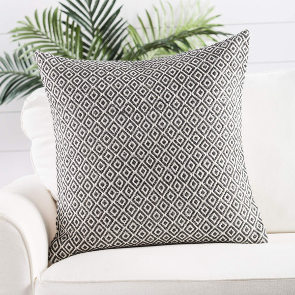 Jaipur Living Jaipur Living Viscose Pillow Cover Diamond Lattice Geometric Folk Pattern Square PLC101529