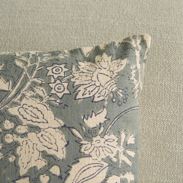 Safavieh Enya, Soft Cotton Lumbar Pillow Neutral Grey Accent for Sofas Beds and Seating Nooks PLS709A-1420
