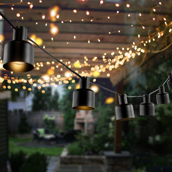 Safavieh ADANER, 10-Light 120-Inch Outdoor String Lights - Elegant Black Lighting for Patios & Gardens PLT4050A