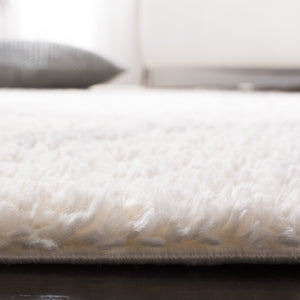 Safavieh Parma Cozy Shag Area Rug – Luxurious Lattice Design For Modern Home Decor, Crafted In Turkey Cream ,Grey Polypropylene Pile Pma521a-3sq